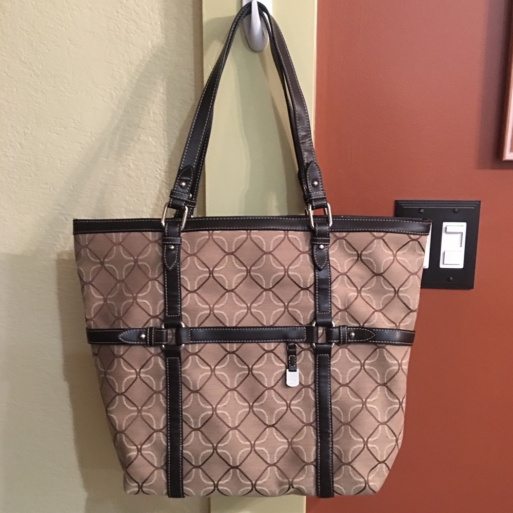 NINE WEST CANVAS & FAUX LEATHER LARGE TOTE
